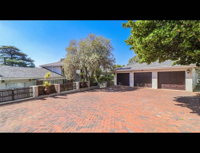 5 BEDROOM HOUSE FOR SALE IN BRYANSTON